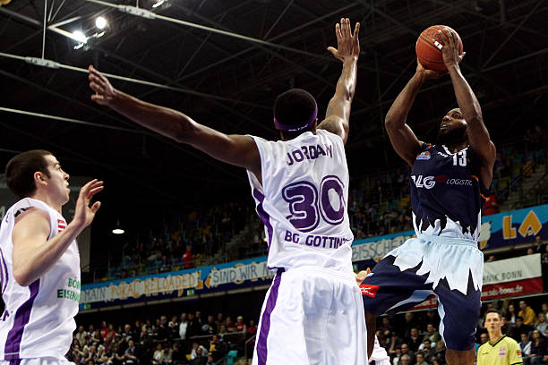 核心球员受 核心球员受